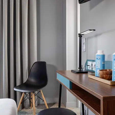 מלון Montparnasse Alesia פריז