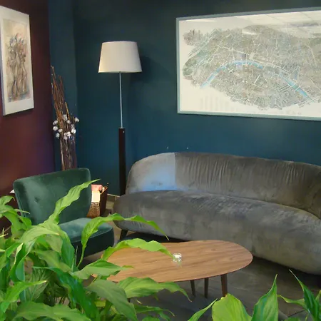 Montparnasse Alesia מלון 3*