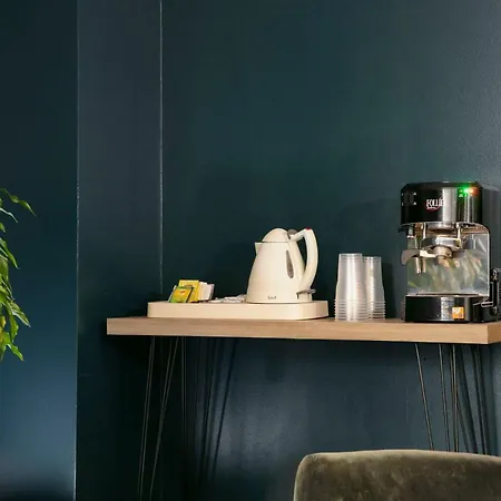 Montparnasse Alesia מלון 3*