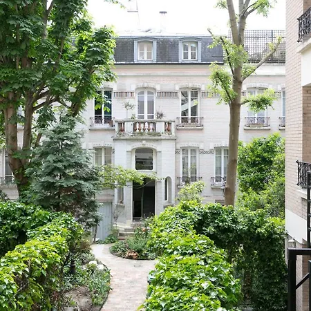 Montparnasse Alesia Hotel