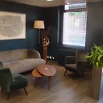 阿雷西亚巴纳斯峰酒店 酒店