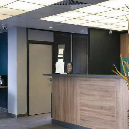 Montparnasse Alesia Otel
